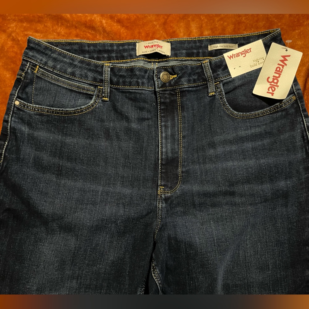 Wrangler High Rise Bold Boot Jeans - Picture 2 of 5